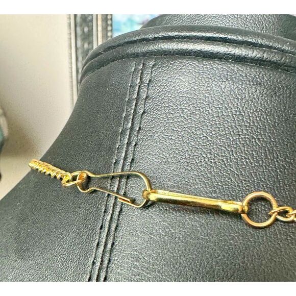 Vintage Rhombus Tortoise shell tassel pendant in Gold chain, Unmarked - Picture 3 of 3